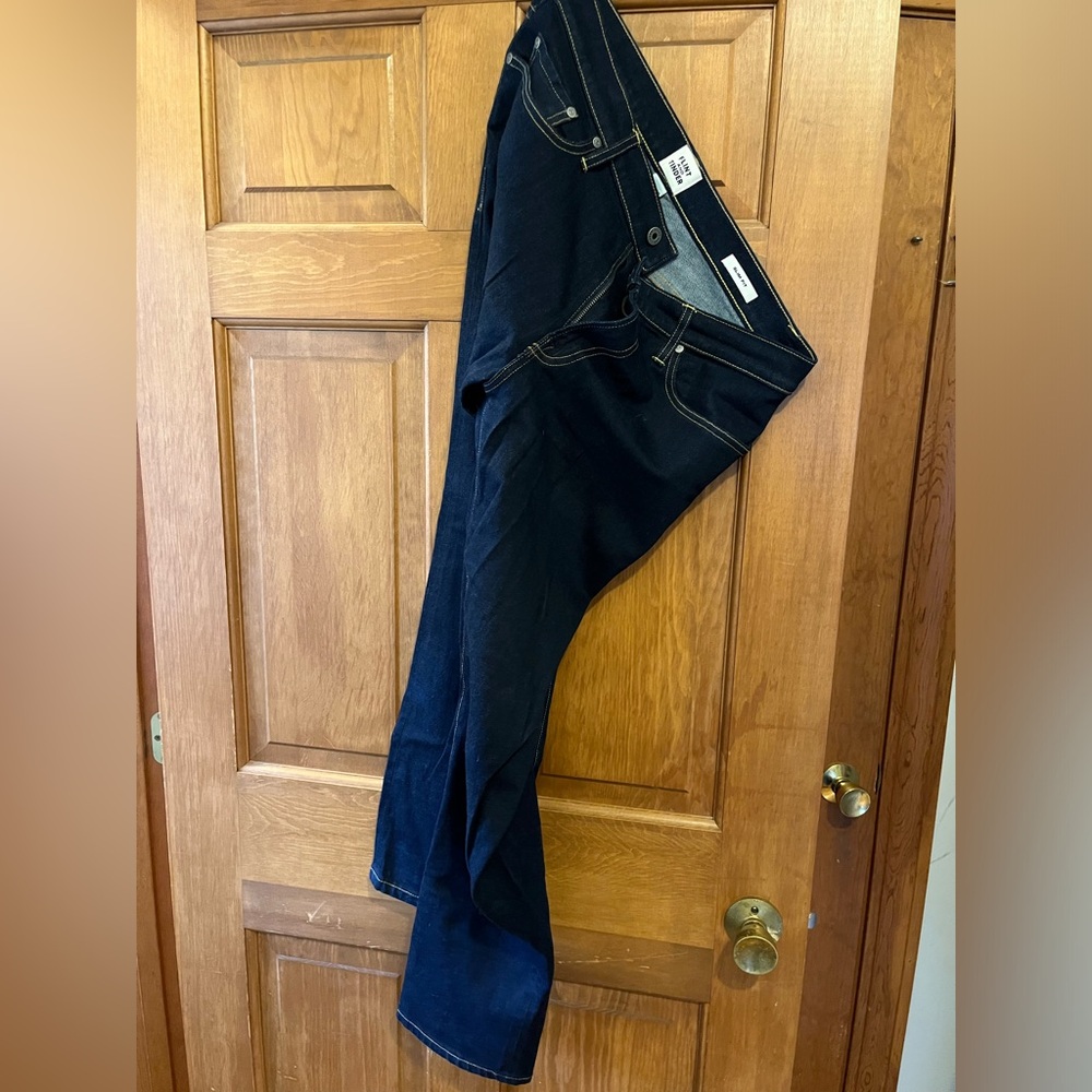 Like new men’s Flint and Tinder blue jeans in size 33/30